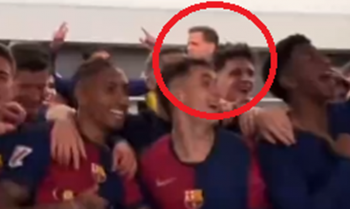 Szczęsny po El Clasico PUSZCZA DYMKA w szatni Barcelony xD [VIDEO]